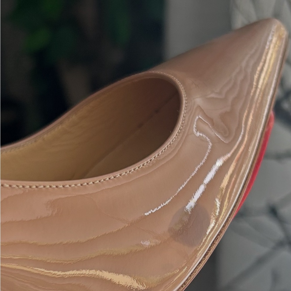 Christian Louboutin Nude Heels with Signature Red Sole size 39.5 SOLD!!! - Picture 8 of 10